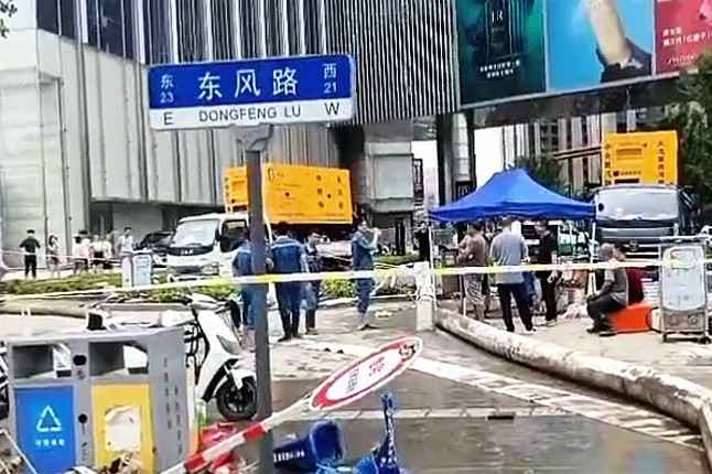 星空网站网页版入口-星空(中国)排涝突击队在排涝现场